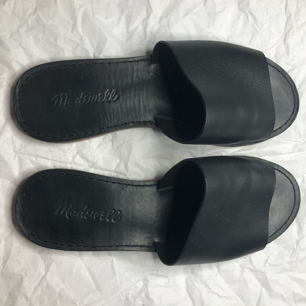LAST CHANCE Madewell Black Leather Sandal
